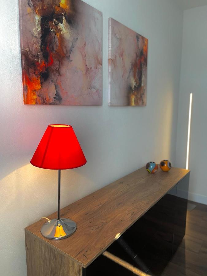 City Apartment, Ferienwohnung 3 Zkdb, Balkon, Dachgeschoss, Naehe Duesseldorf เครเฟลด์ ภายนอก รูปภาพ