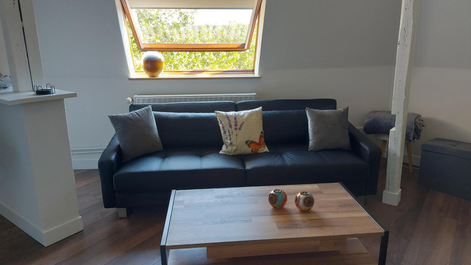 City Apartment, Ferienwohnung 3 Zkdb, Balkon, Dachgeschoss, Naehe Duesseldorf เครเฟลด์ ภายนอก รูปภาพ